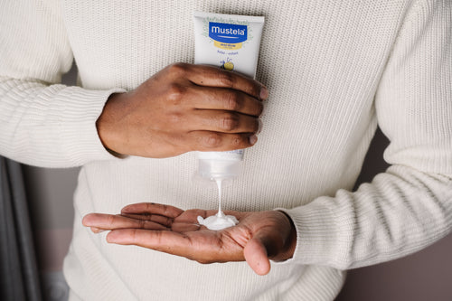 Cold Cream ve Organik Balmumu İçeren Kuru Ciltler için Besleyici Bebek Losyonu - Mustela Türkiye - 3