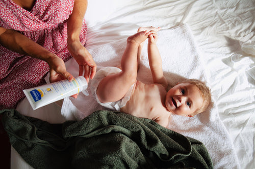 Cold Cream ve Organik Balmumu İçeren Kuru Ciltler için Besleyici Bebek Losyonu - Mustela Türkiye - 5