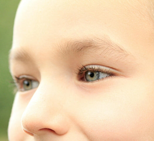 Bebeklerde Göz Çapaklanması Neden Olur? - Mustela Türkiye - 1