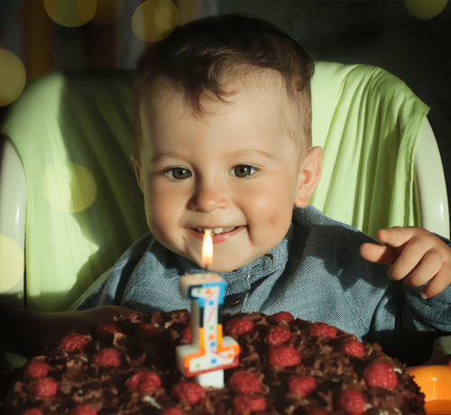 12 Aylık Bebeğin Gelişimi (1 Yaşındaki Bebek Gelişimi) - Mustela Türkiye - 1