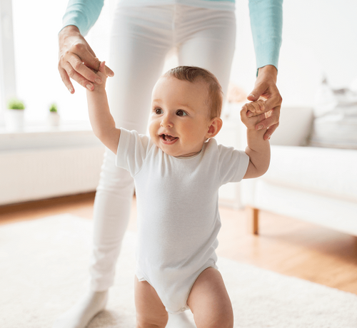 13 Aylık Bebek Gelişimi - Ay Ay Bebek Gelişimi - Mustela Türkiye - 1