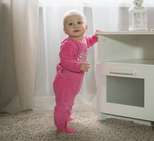 9 Aylık Bebek Gelişimi - Ay Ay Bebek Gelişimi - Mustela Türkiye - 1