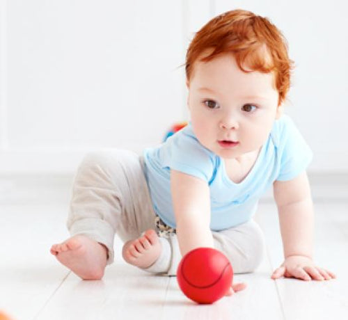 Bebekler Ne Zaman Emekler ve Oturur? - Mustela Türkiye - 1