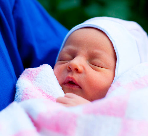 Yenidoğan sarılığı nedir? Bebeklerde sarılık nedenleri ve tedavisi - Mustela Türkiye - 1