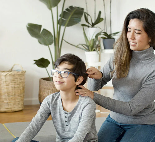 Okula Giden Çocuklarda Bit Belirtileri ve Korunma İpuçları - Mustela Türkiye - 1