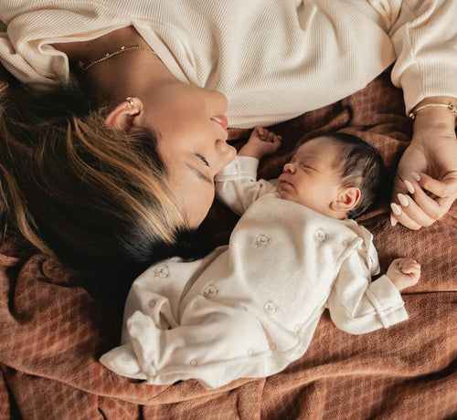 Ağlatmadan Öğretmek: Bebeklerde Uyku Eğitimi Nasıl Olmalı? - Mustela Türkiye - 1